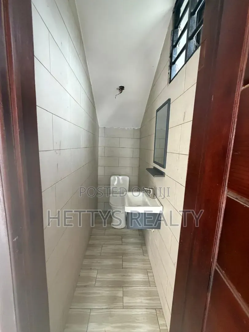 5bdrm House in Melcom for sale in Melcom