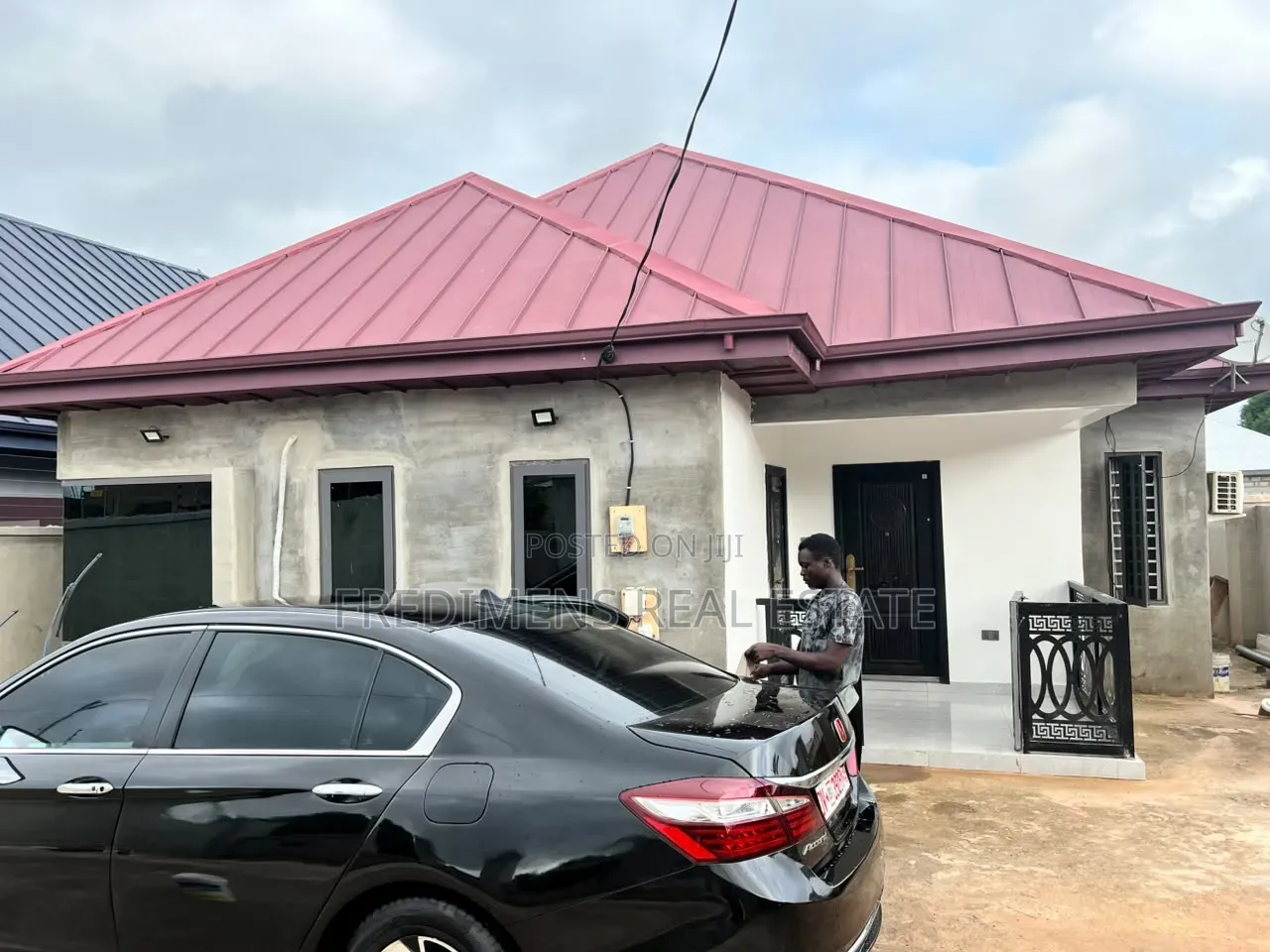 3bdrm House in Fredimens Real, Kumasi Metropolitan for sale in Kumasi Metropolitan