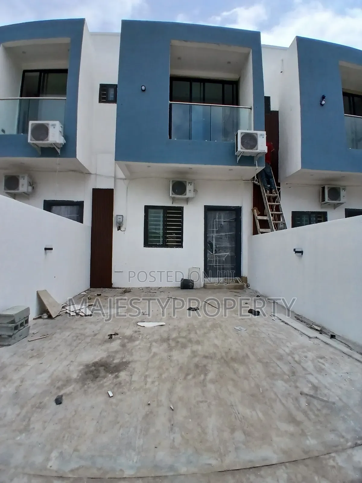 2bdrm House in Ashaley Botwe School for sale in School Junction