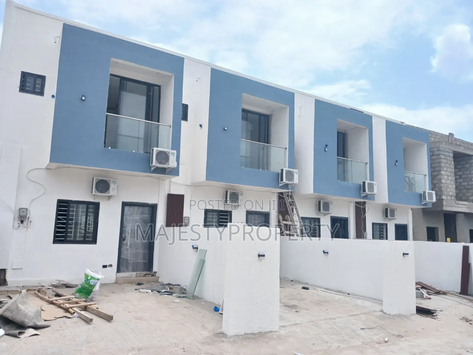 2bdrm House in Ashaley Botwe School for sale in School Junction