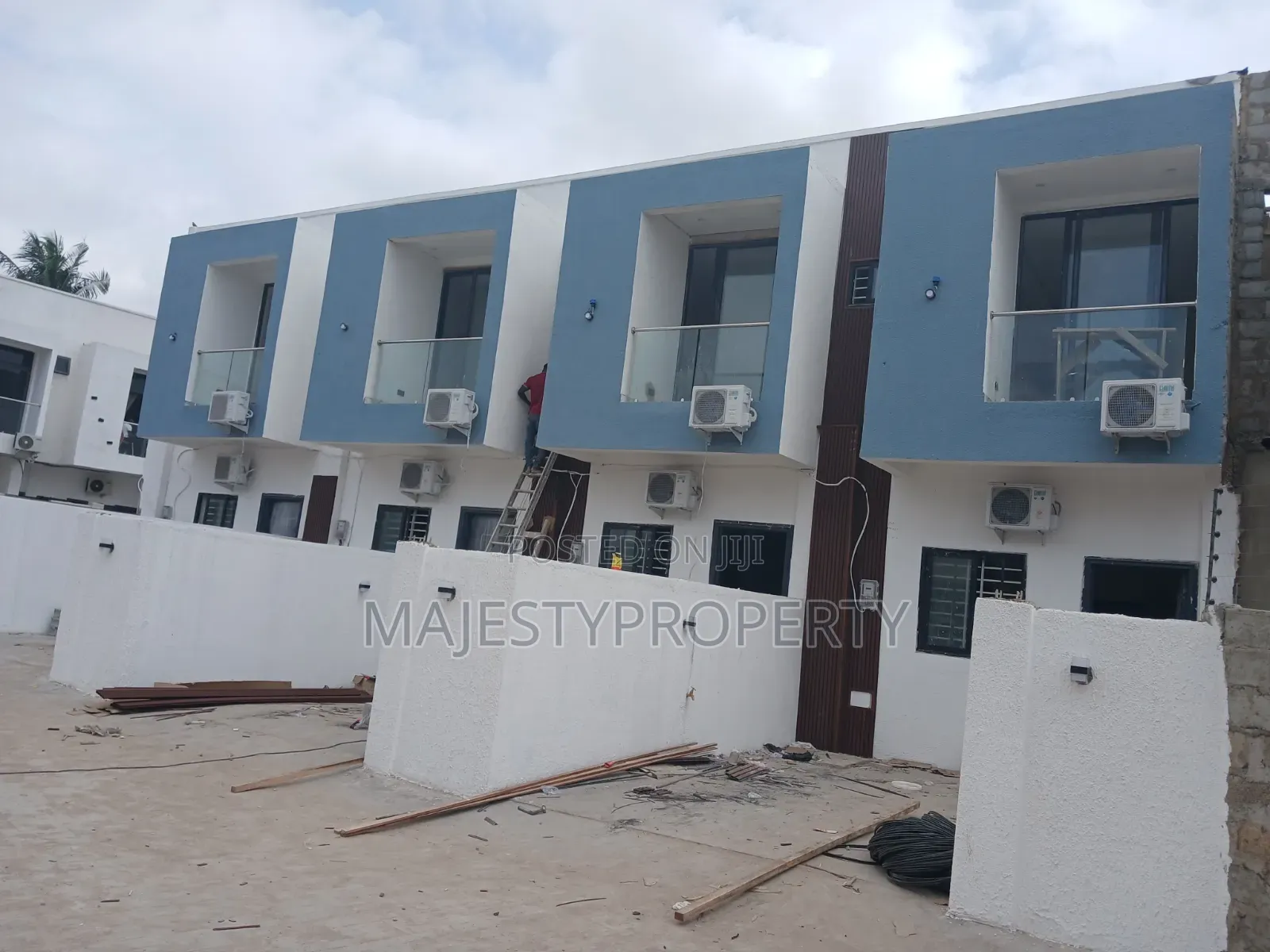 2bdrm House in Ashaley Botwe School for sale in School Junction
