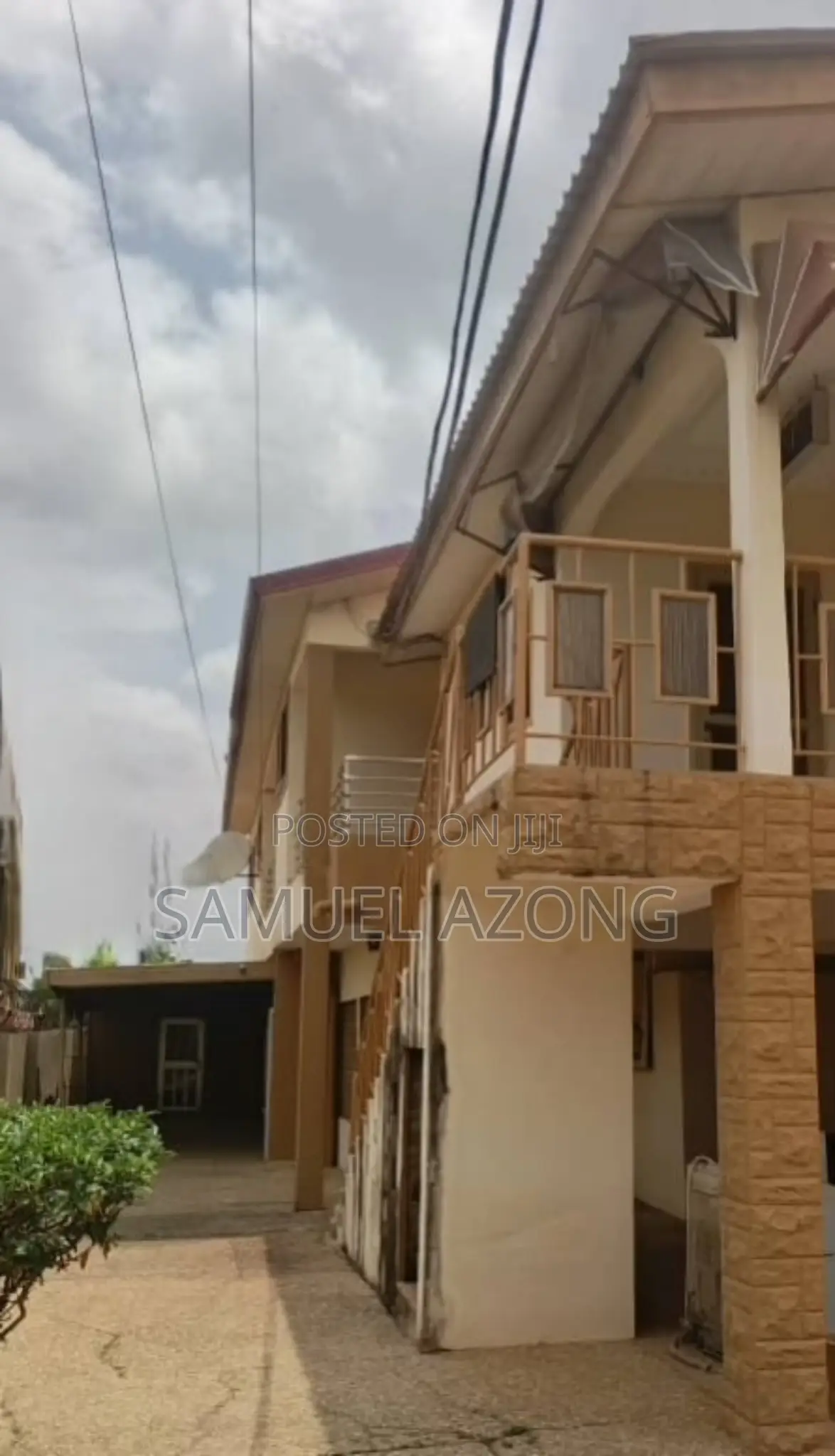 8bdrm House in Dansoman Estate, Round About for sale in Round About