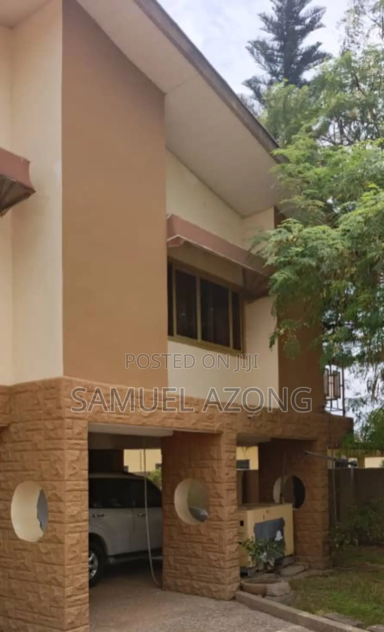 8bdrm House in Dansoman Estate, Round About for sale in Round About