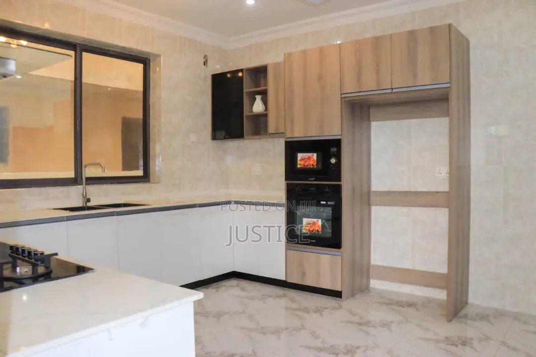 4bdrm House in Comm 26 Borteyman, Community 25 for sale in Community 25