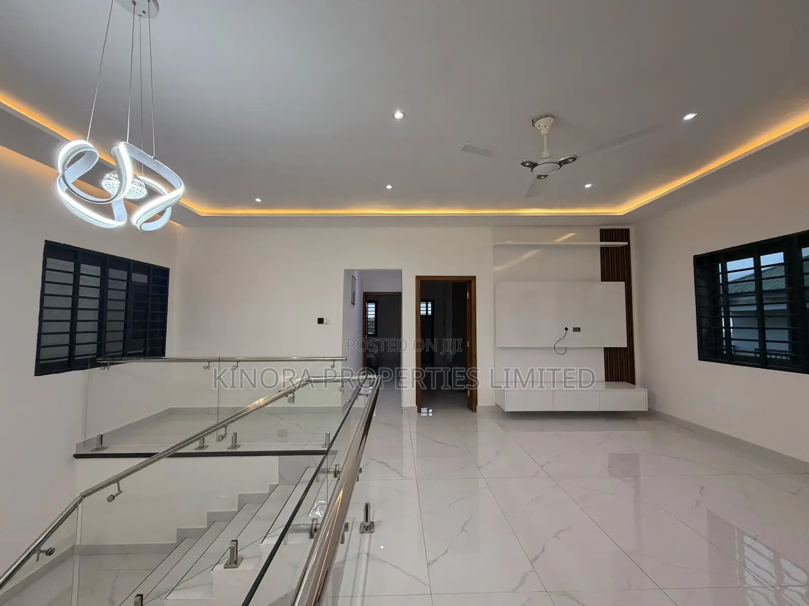4bdrm Duplex in Ashaley Botwe for rent in Ashaley Botwe