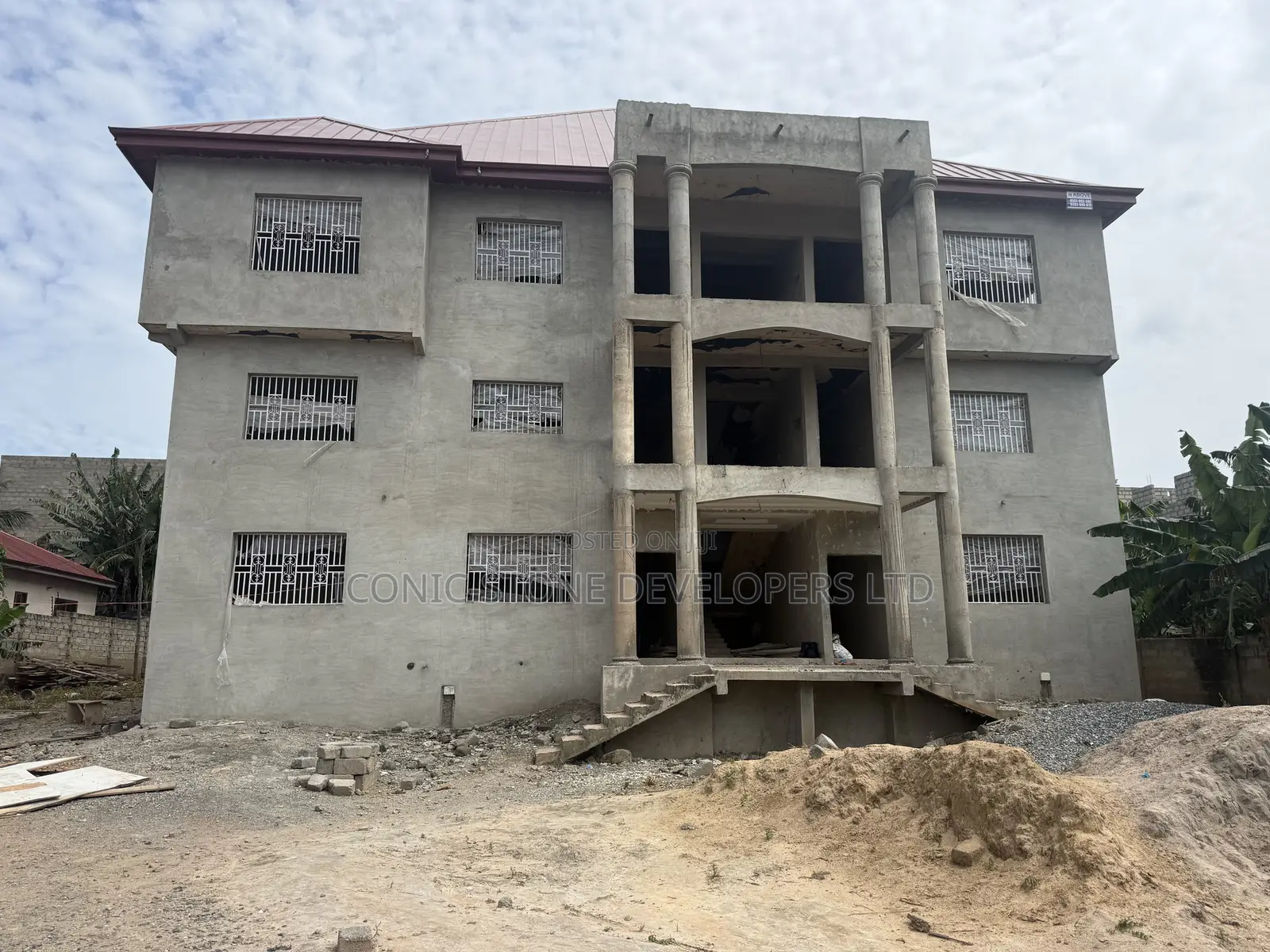 18bdrm Apartment in Abokobi for sale in Abokobi