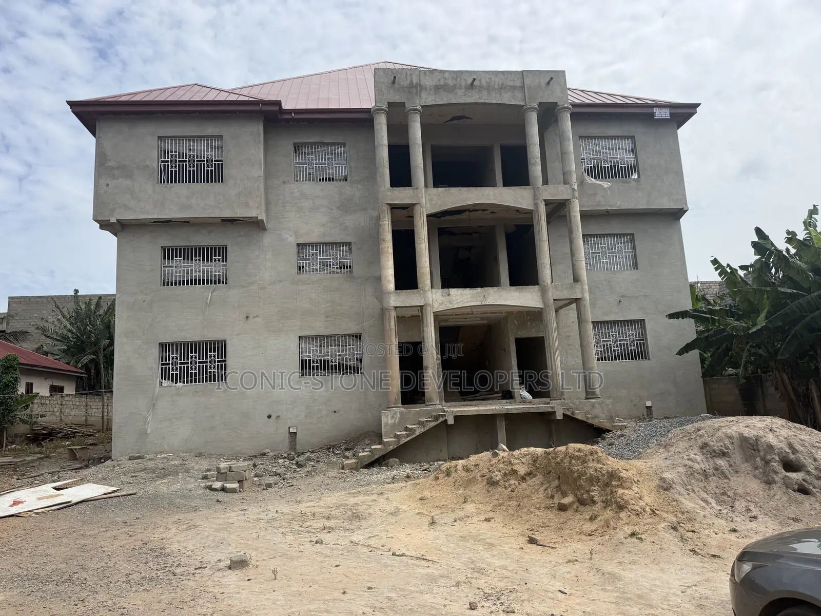 18bdrm Apartment in Abokobi for sale in Abokobi