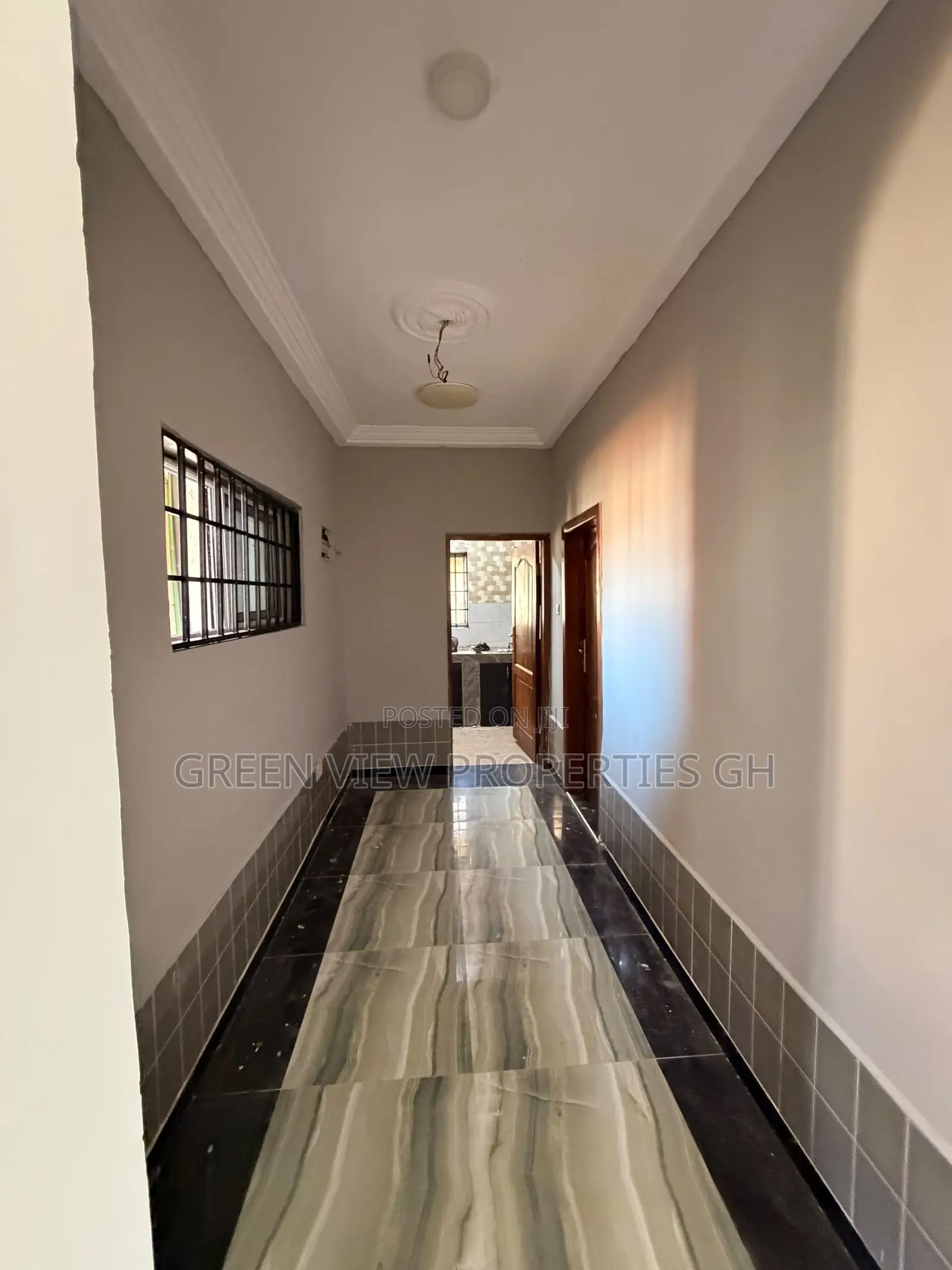 2bdrm Apartment in West Hills Mall Area for rent in West Hills Mall Area
