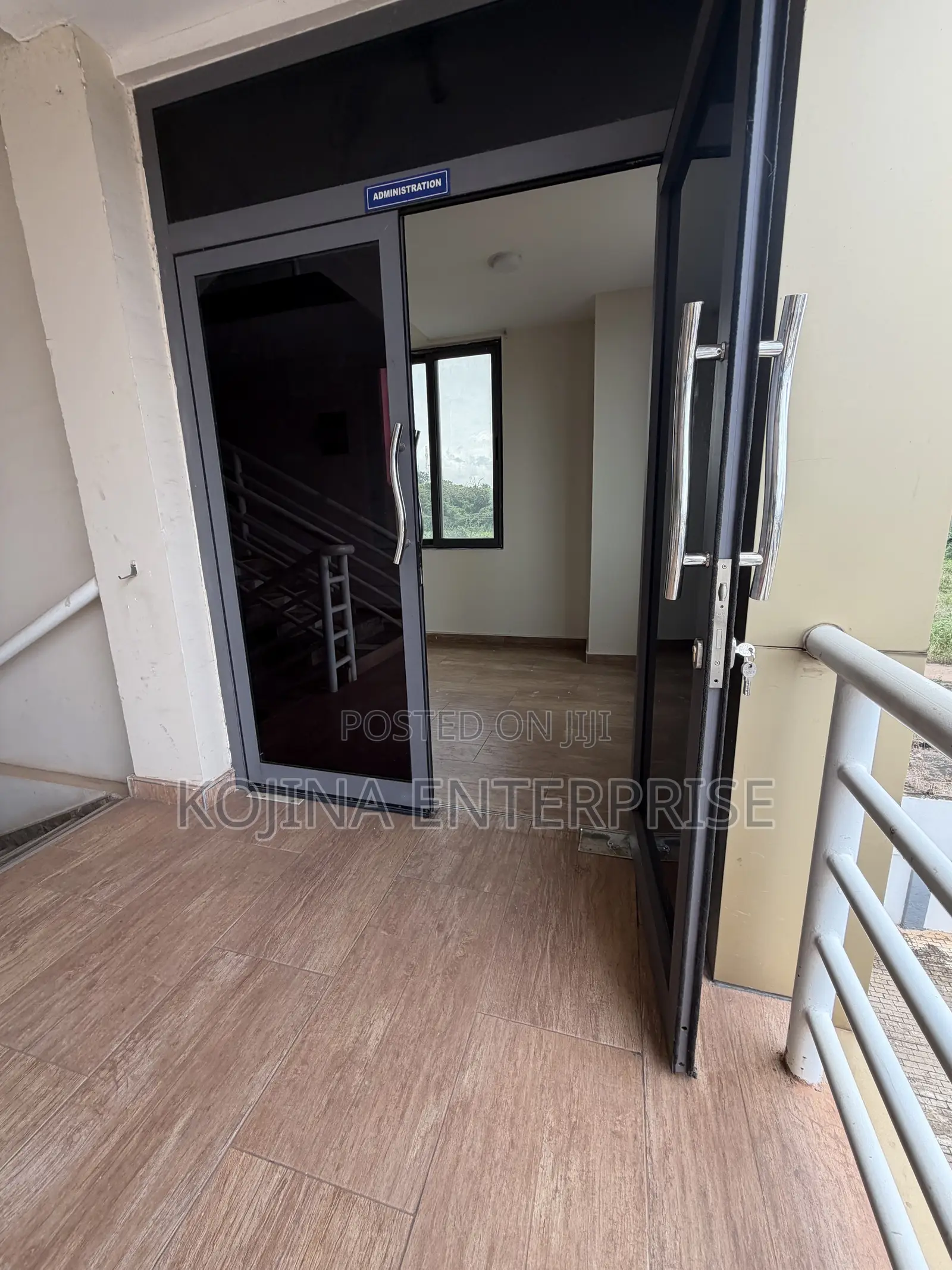 27.5 SQM Office Space for Rent – Asokwa New Road in Kumasi Metropolitan