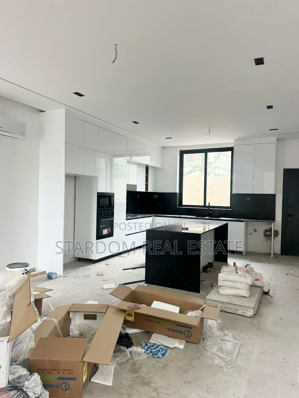 4bdrm Duplex in Spintex Road, Manet Junction for sale in Manet Junction