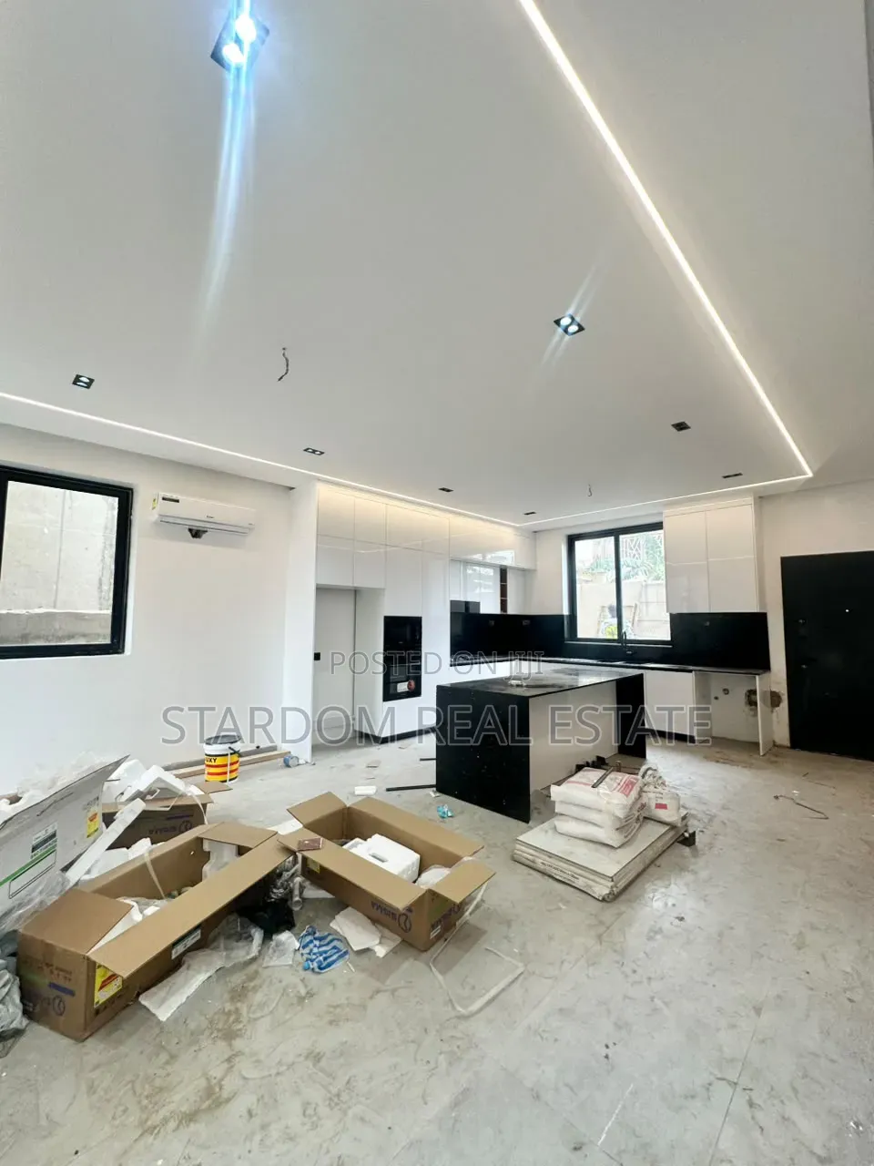 4bdrm Duplex in Spintex Road, Manet Junction for sale in Manet Junction
