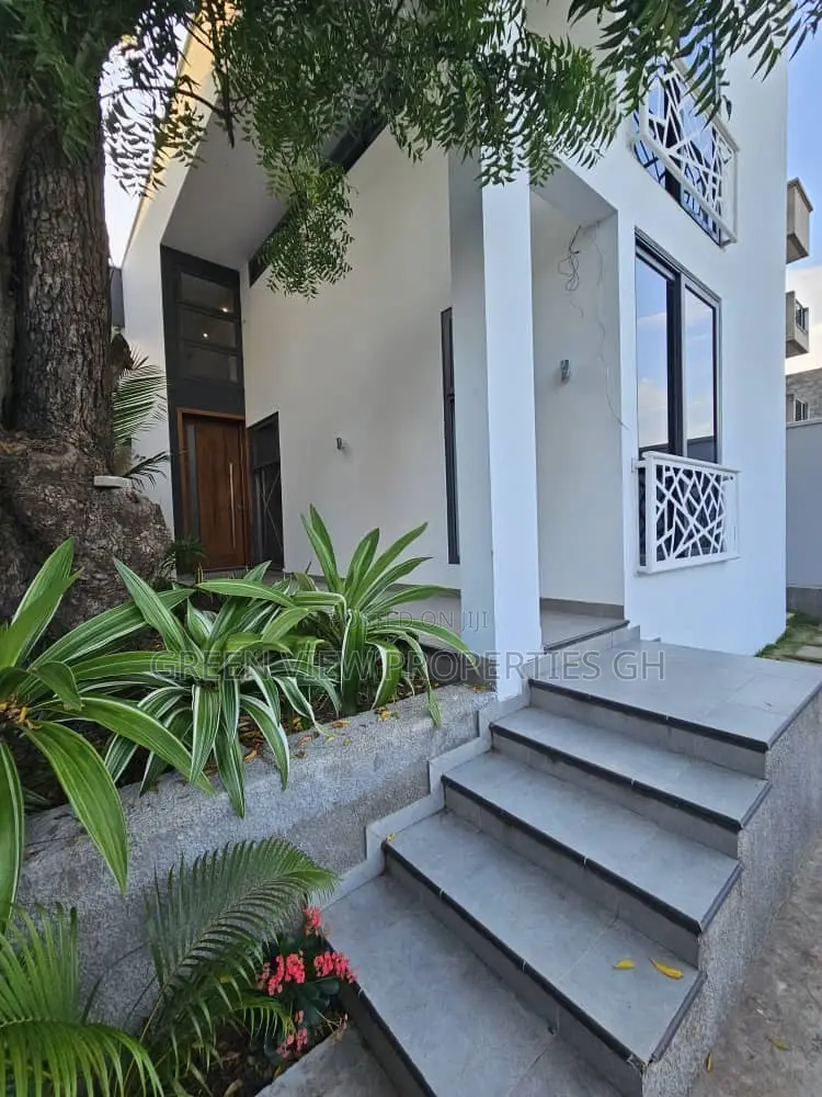 Furnished 4bdrm Duplex in Tseaddo for sale in Tseaddo