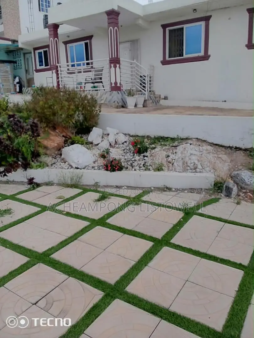 3bdrm House in West Hills Mall Area for rent in West Hills Mall Area