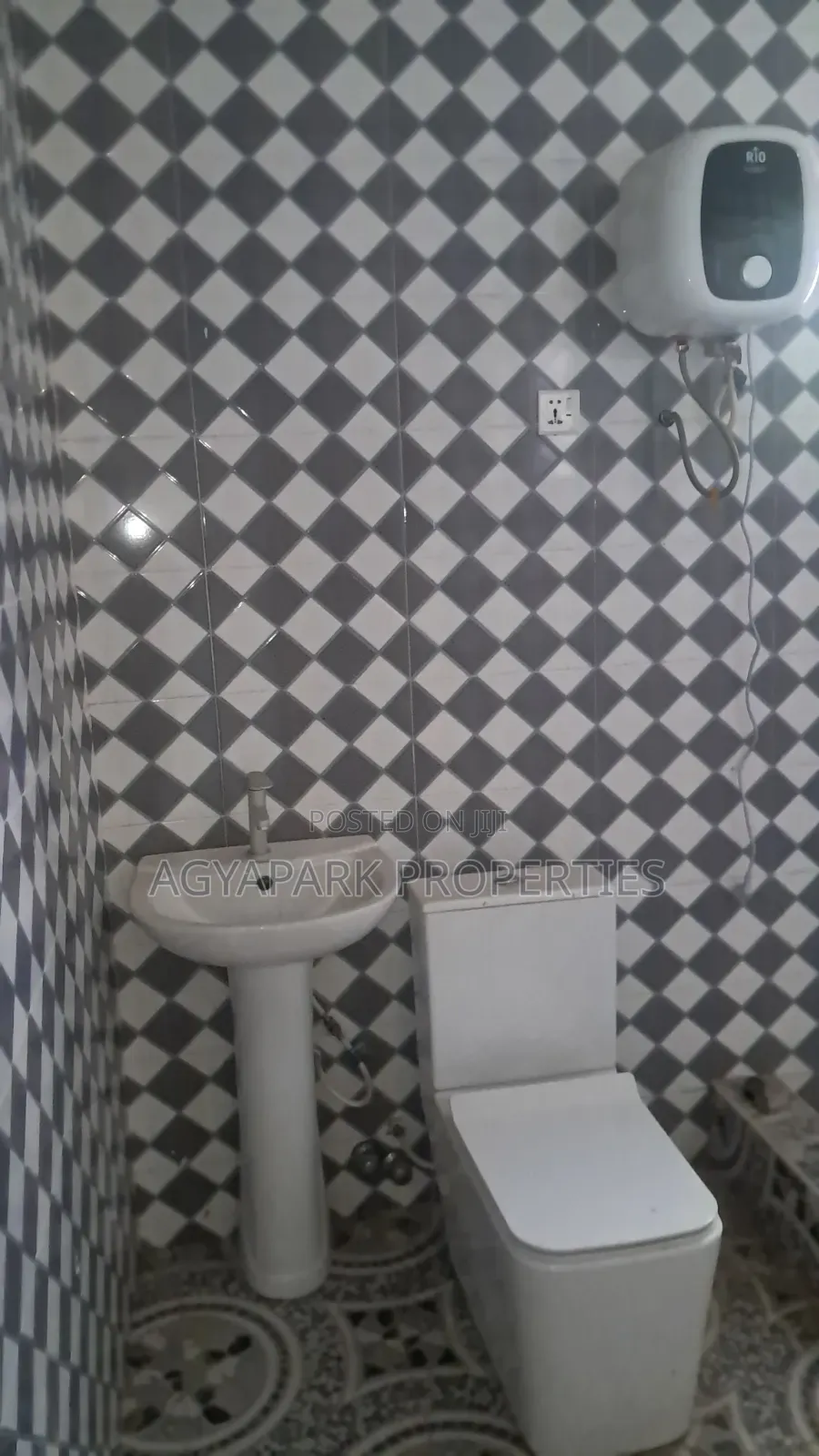5bdrm House in Abease, Amasaman for rent in Amasaman
