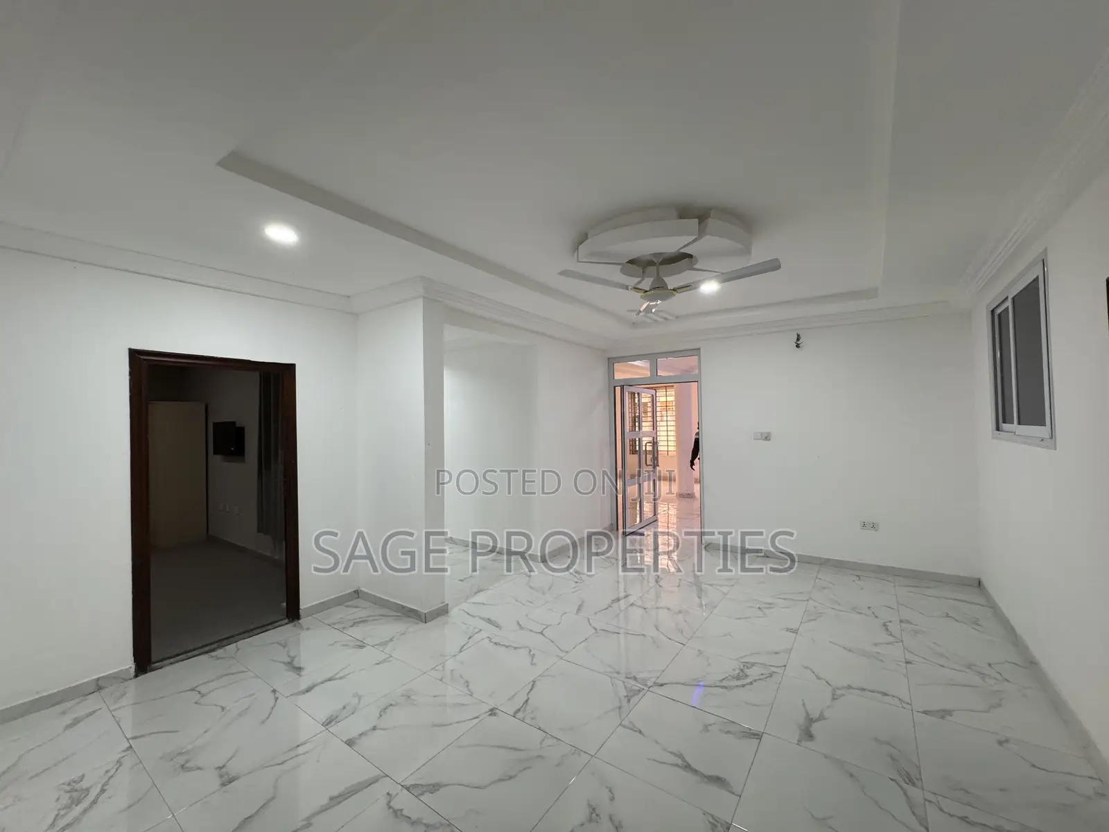 3bdrm Duplex in School Junction for rent in School Junction