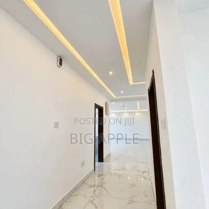 5bdrm House in Oyibi for sale in Oyibi