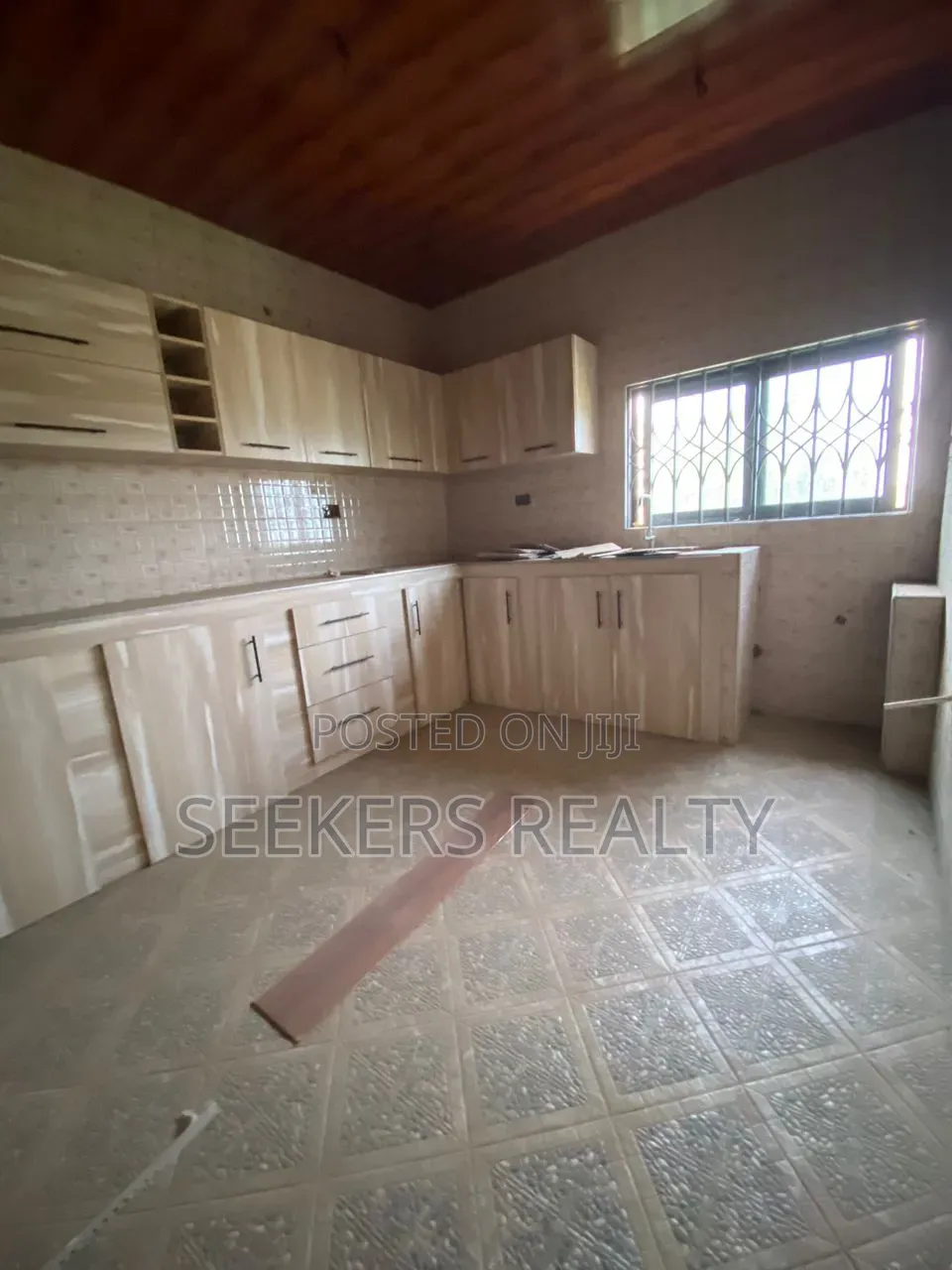 5bdrm House in Seekers Realty, Otano for rent in Otano