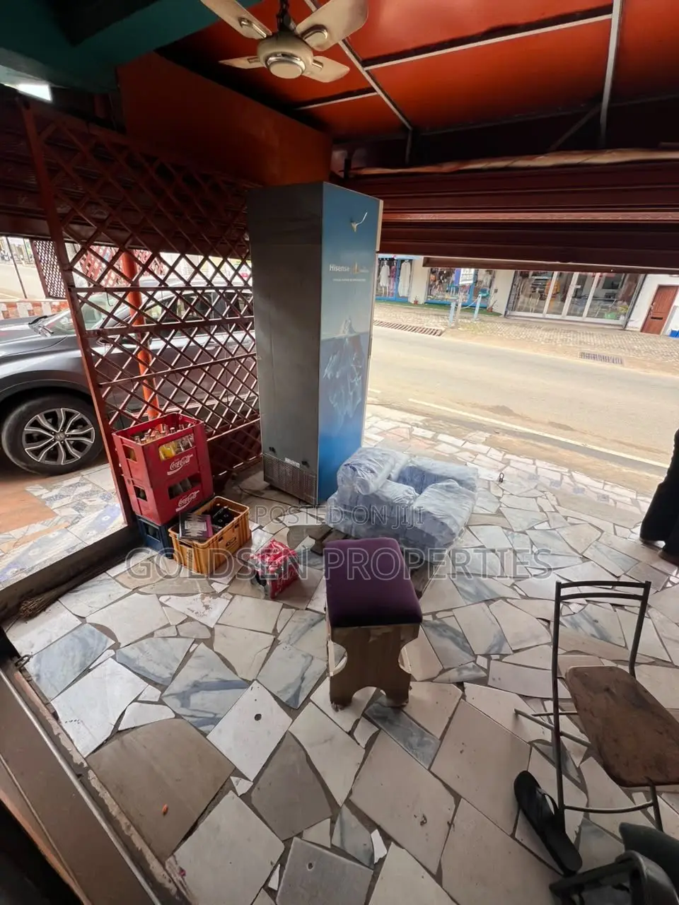 Shop for Rent in Neoplan
