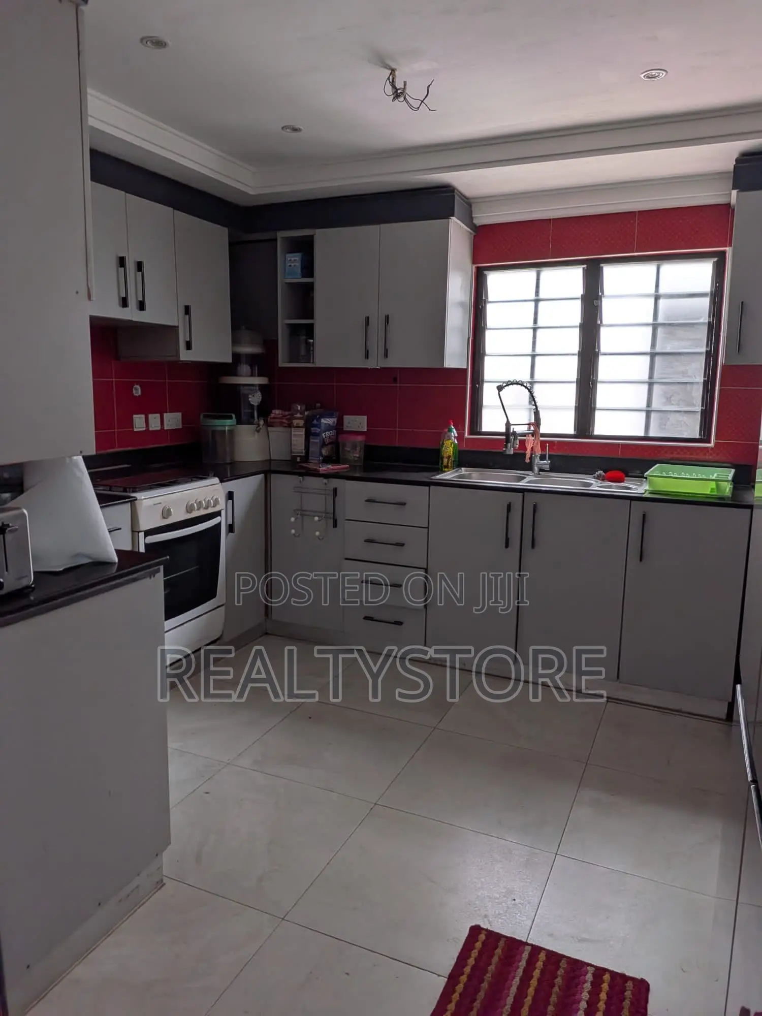 4bdrm House in Abuom Street, Accra Metropolitan for rent in Accra Metropolitan