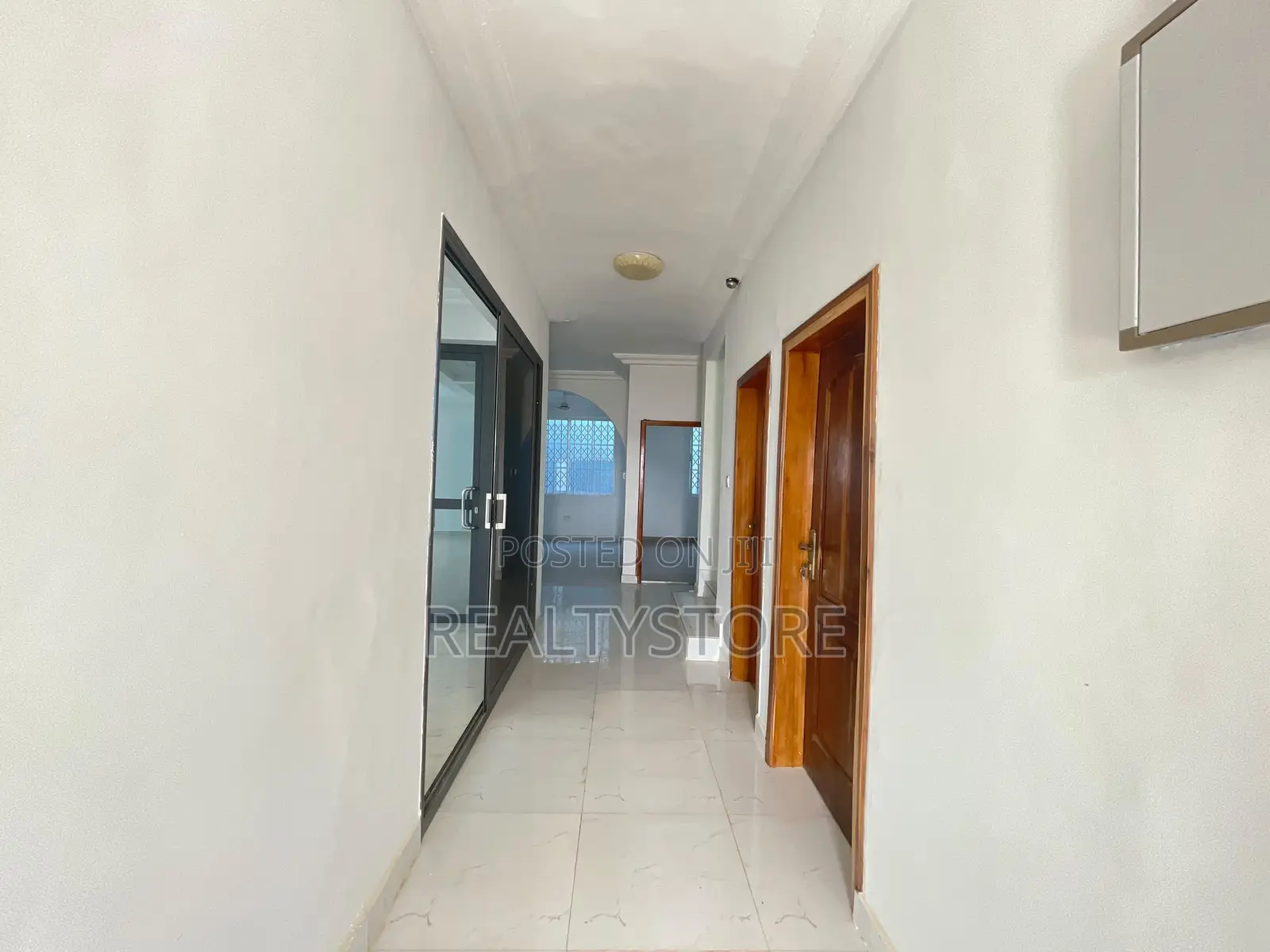 6bdrm Duplex in Cozy Home, Accra Metropolitan for rent in Accra Metropolitan