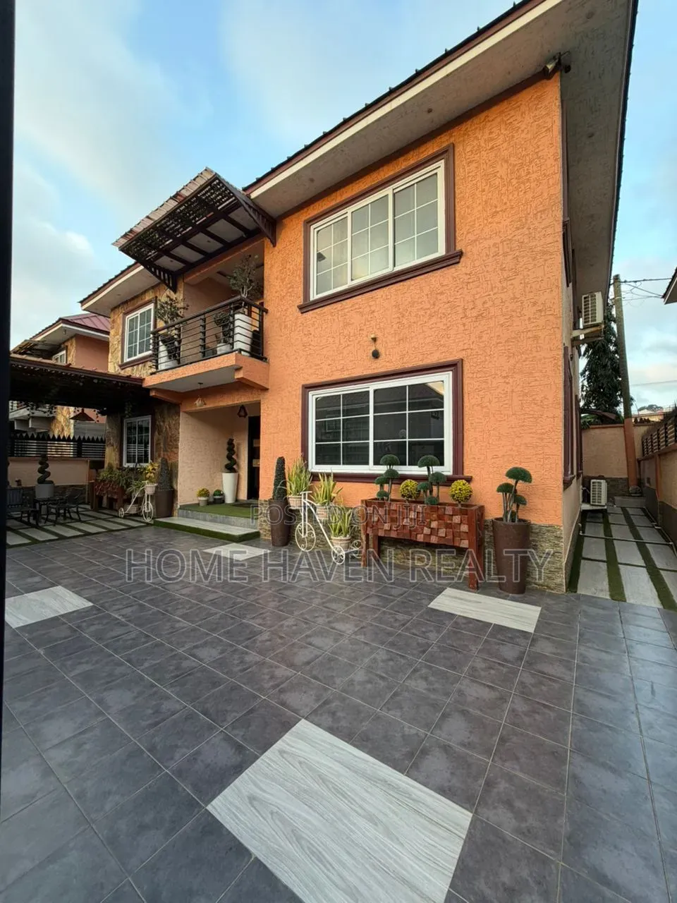 Furnished 3bdrm House in Achimota Golf Hills, School Area for sale in School Area