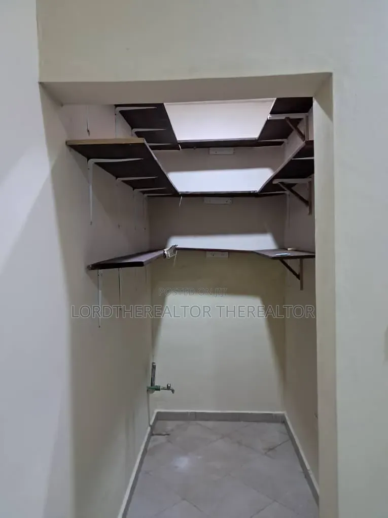 3bdrm Apartment in Ghana Flag for rent in Ghana Flag