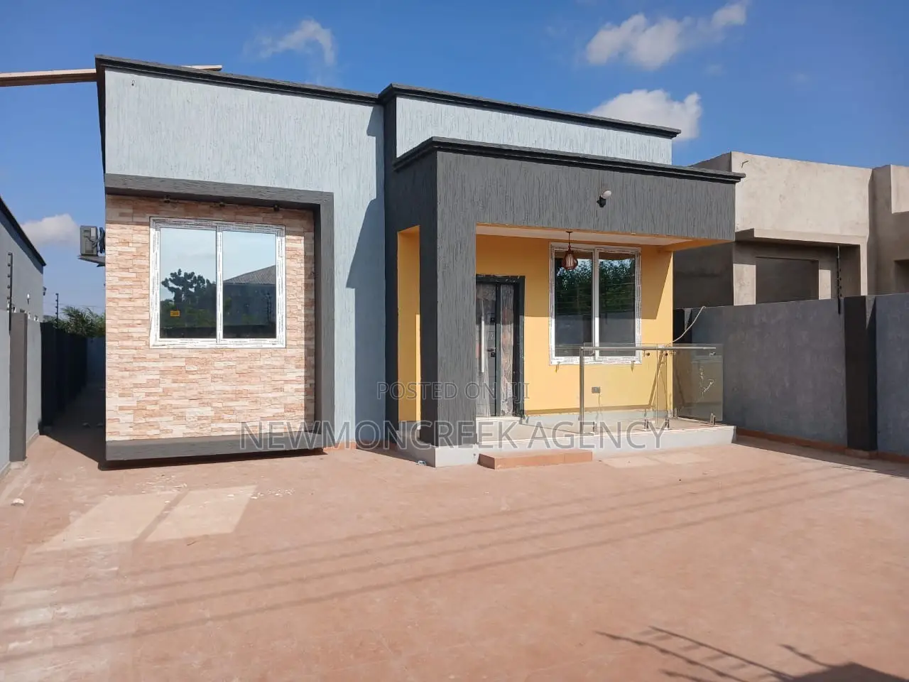 3bdrm Bungalow in Amrahia for sale in Amrahia