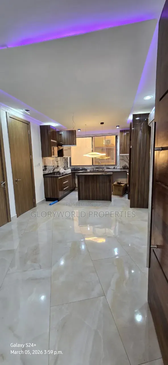 2bdrm Apartment in Baatsona Total for sale in Baatsona Total