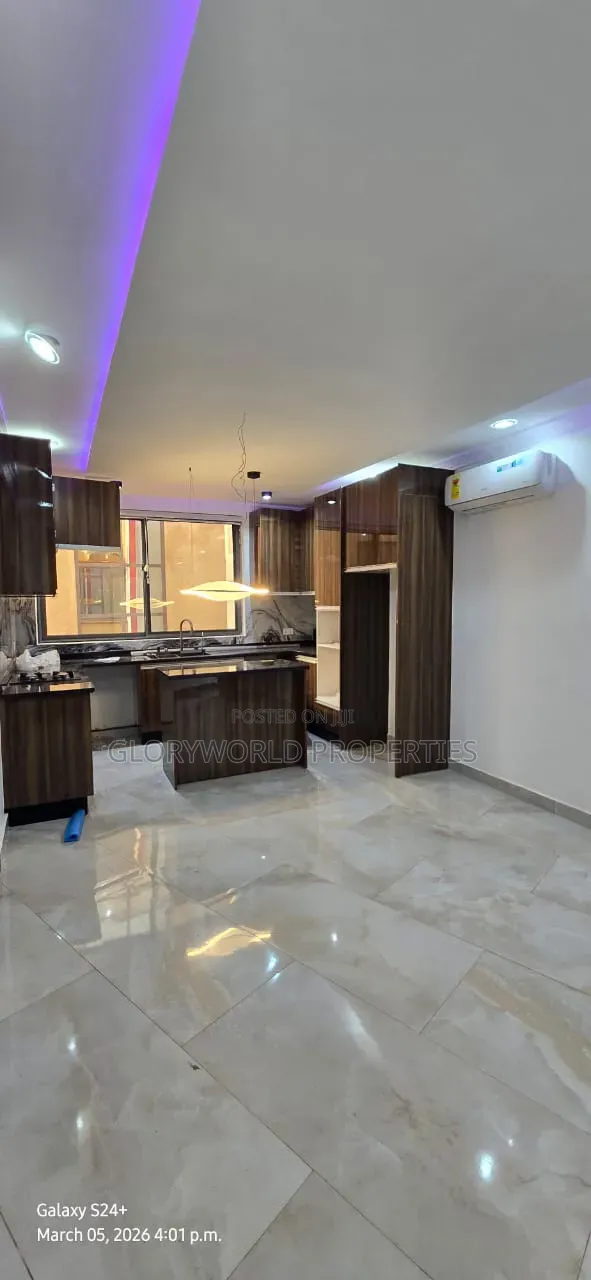 2bdrm Apartment in Baatsona Total for sale in Baatsona Total