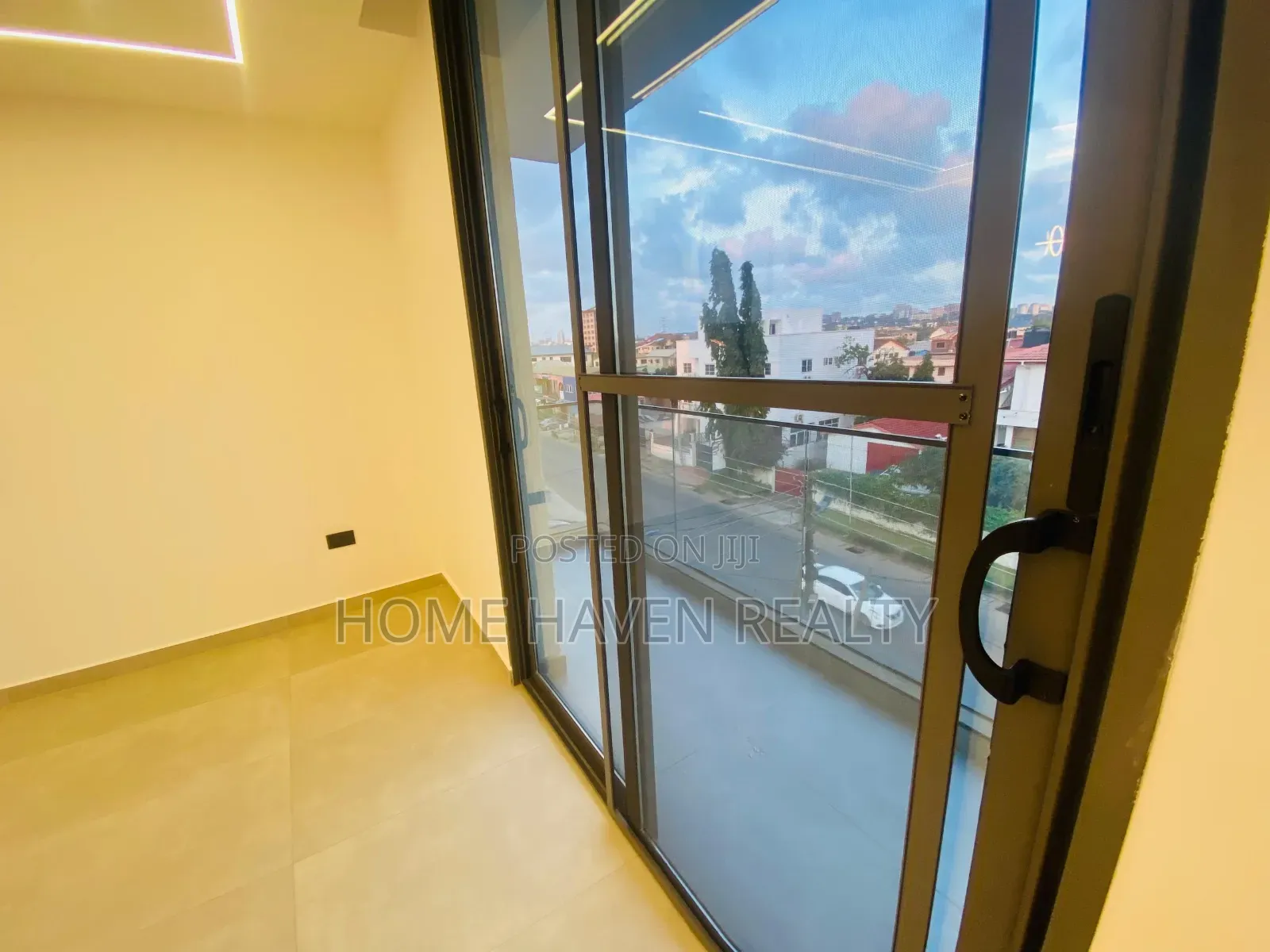 2bdrm Apartment in Dzorwulu for rent in Dzorwulu