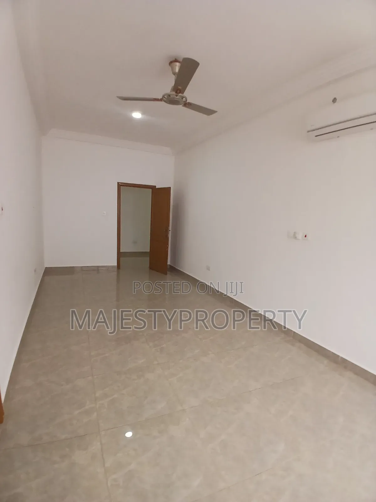 3bdrm House in Batsona, Baatsona Total for rent in Baatsona Total