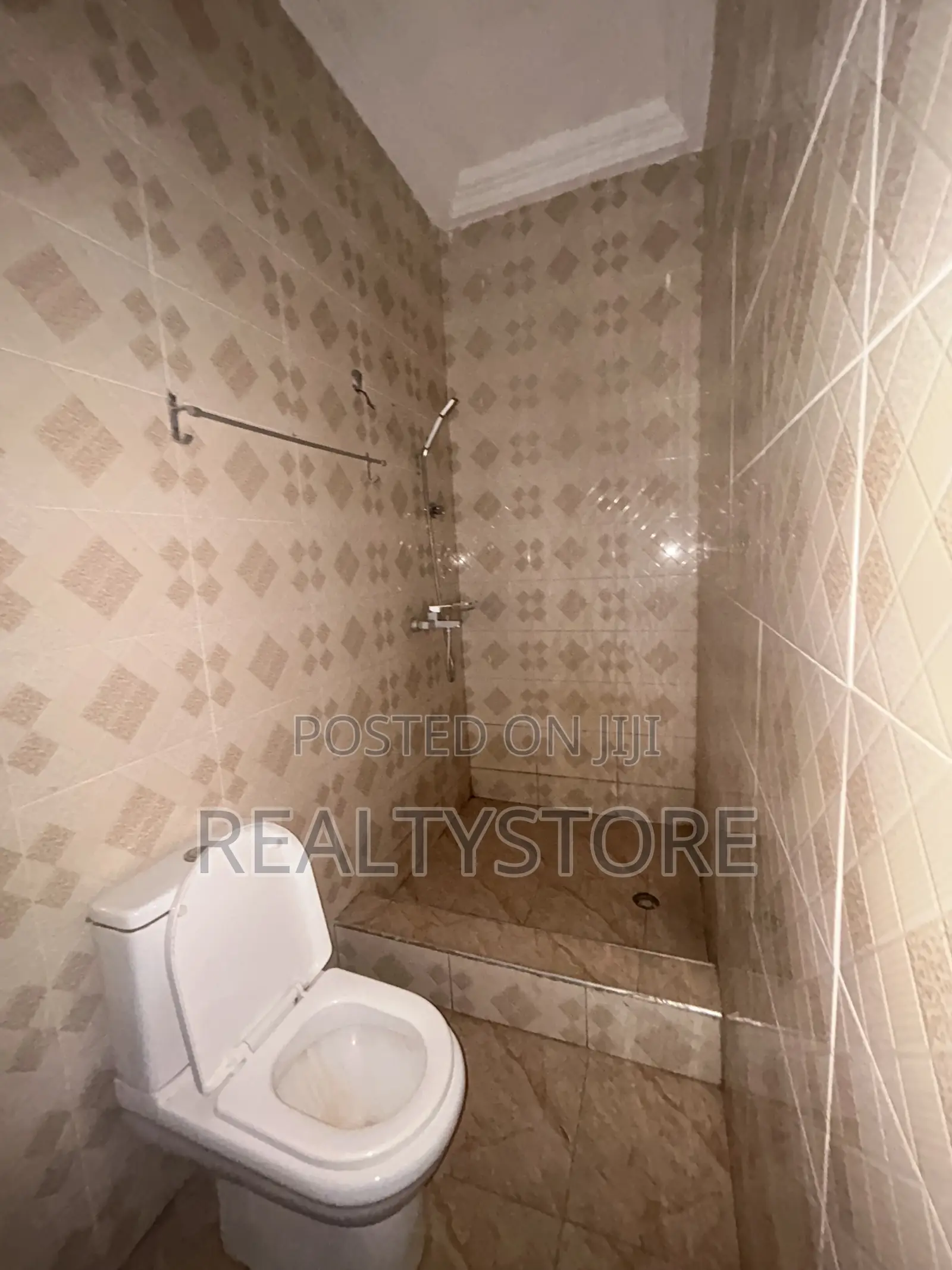 2bdrm Apartment in Cozy Home, Accra Metropolitan for rent in Accra Metropolitan