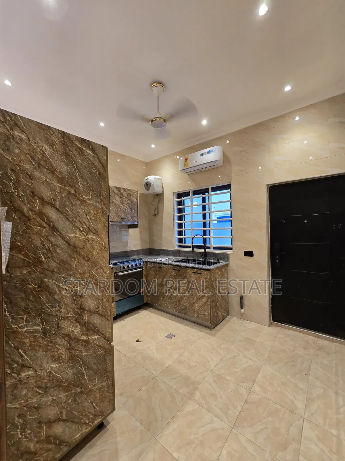 3bdrm Bungalow in Baatsona Spintex for sale in Baatsona Total