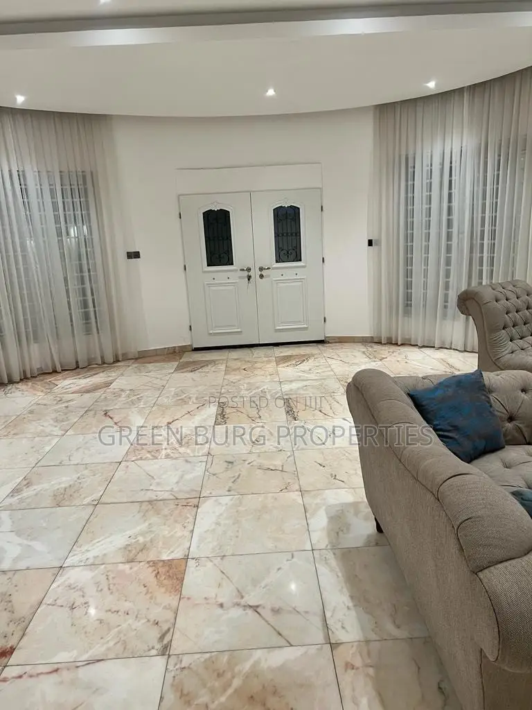 4bdrm House in Nana Krom, East Legon for sale in East Legon