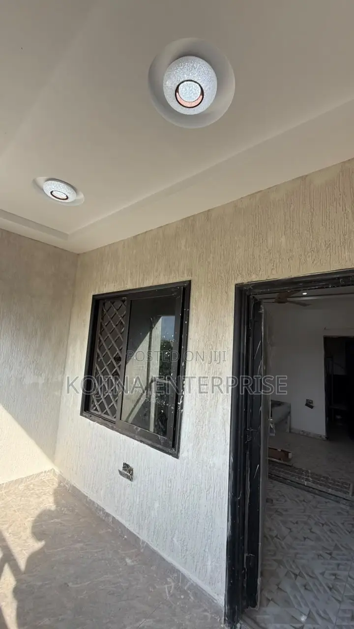 5bdrm Townhouse/Terrace in Brofoyedru, Kumasi Metropolitan for sale in Kumasi Metropolitan