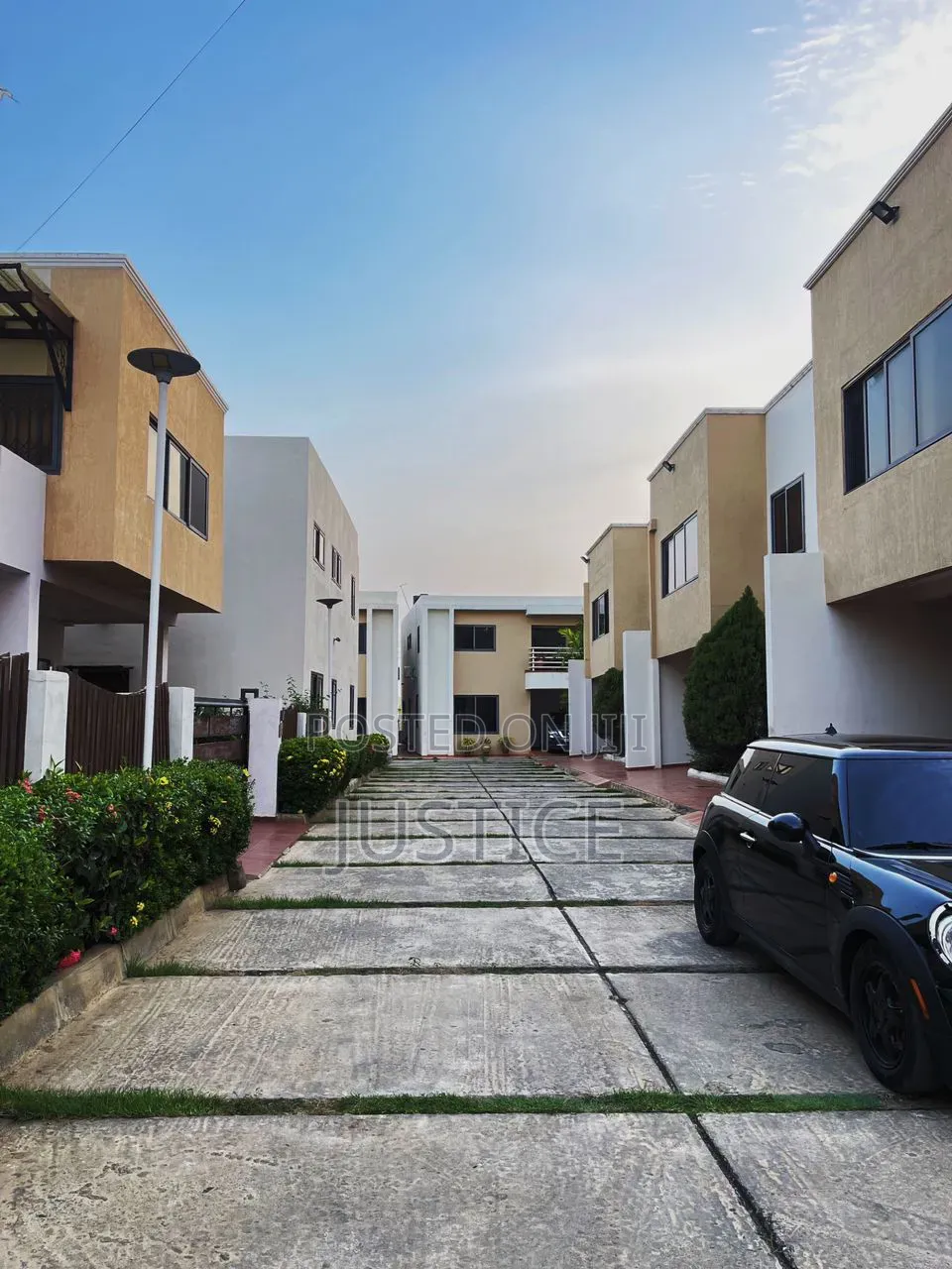 Furnished 3bdrm Townhouse/Terrace in Abelemkpe, Perez Chapel Area in Perez Chapel Area
