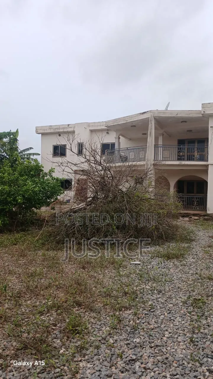 8bdrm House in Taifa, Post Office Area for rent in Post Office Area