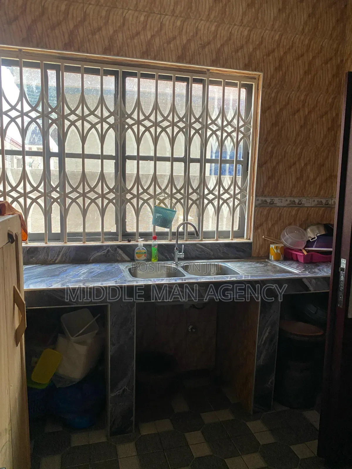 Furnished 4bdrm Apartment in Middle Man Agency, Kumasi Metropolitan in Kumasi Metropolitan