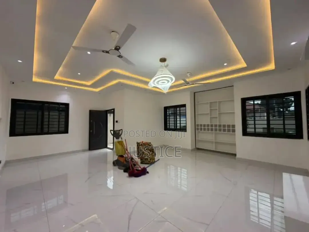 4bdrm House in Ashaley, School Junction for rent in School Junction