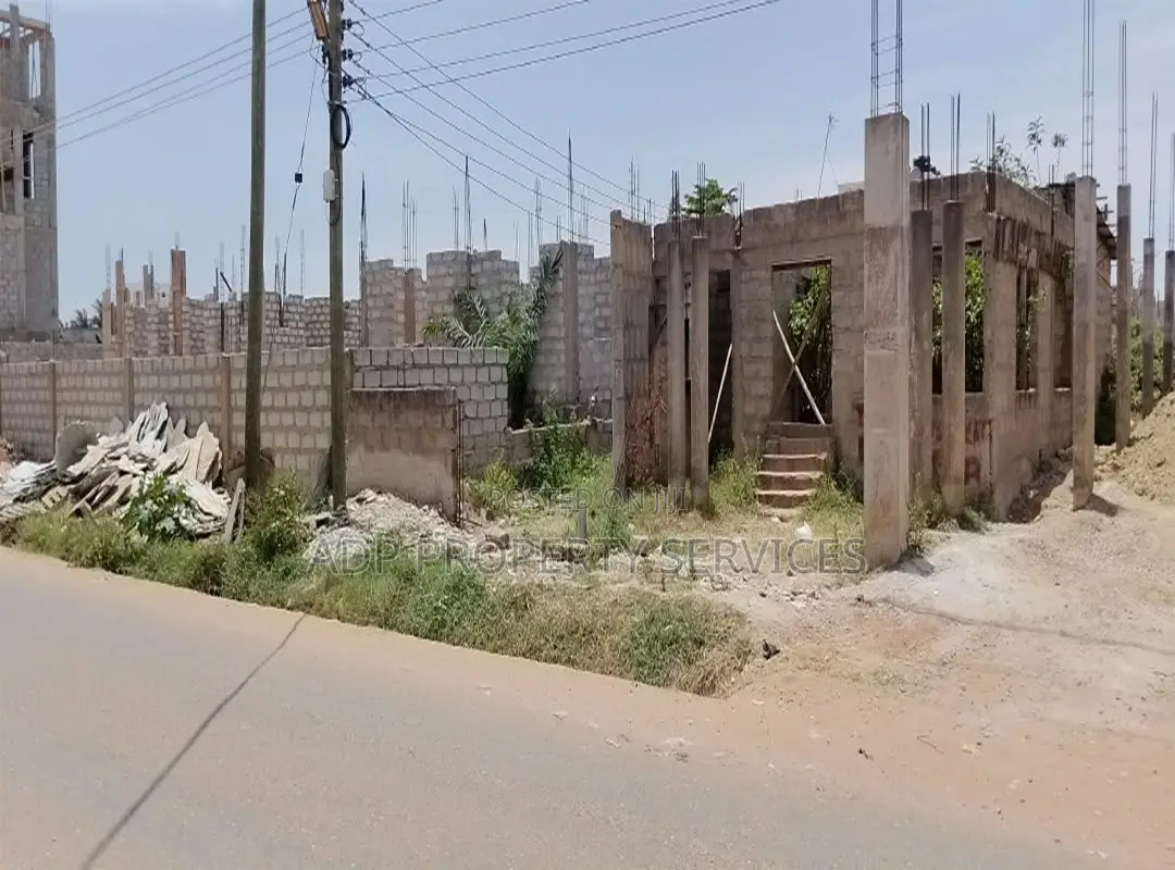 2bdrm House in Tse Addo, Accra Metropolitan for sale in Accra Metropolitan