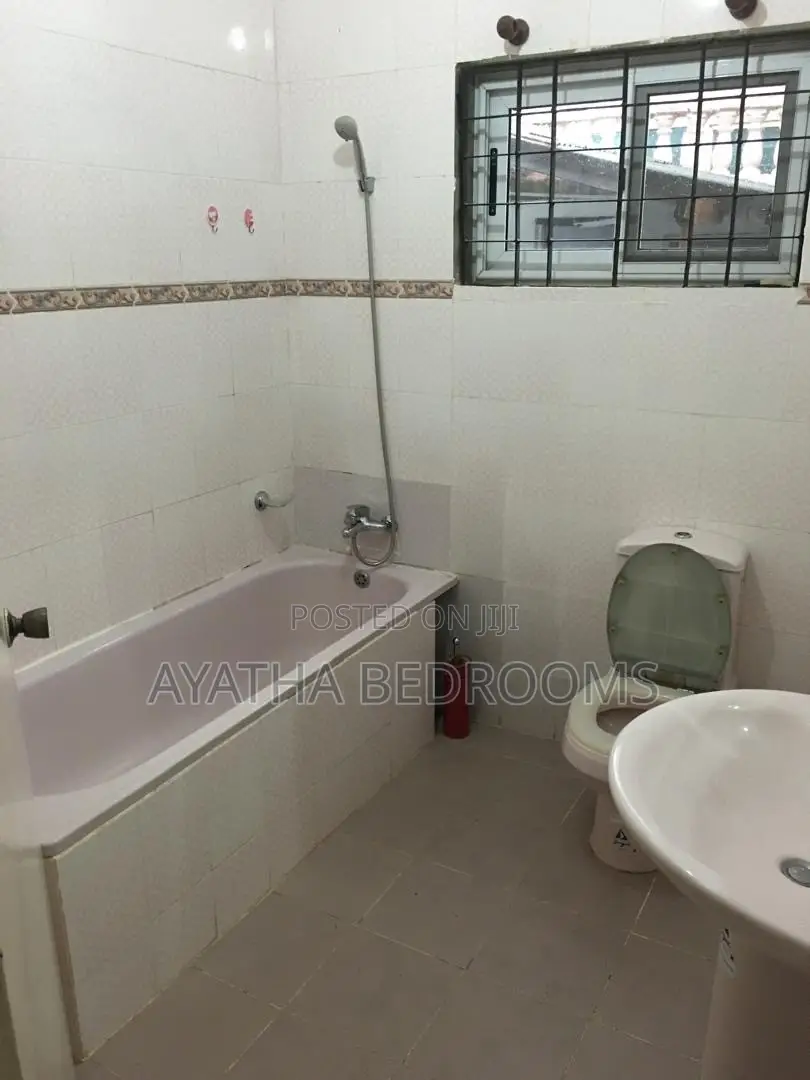 3bdrm House in Modern Properties, Sakumono for rent in Sakumono