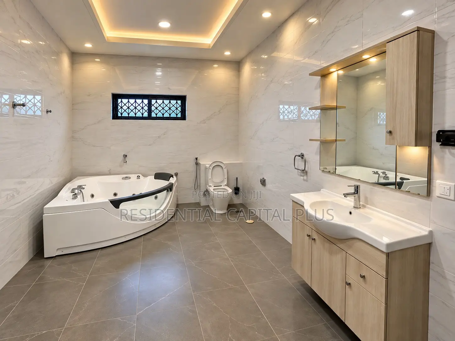 6bdrm Duplex in Opposite Ghana Flag, Oyarifa for rent in Oyarifa