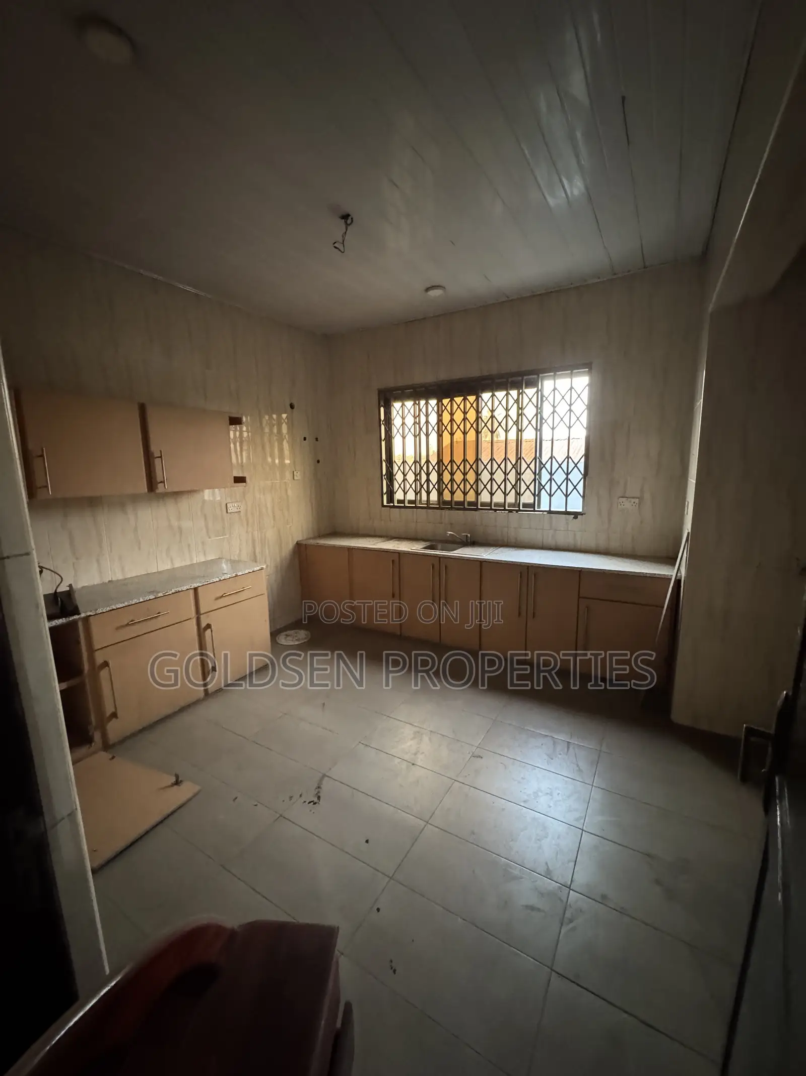 7bdrm House in Neoplan for rent in Neoplan