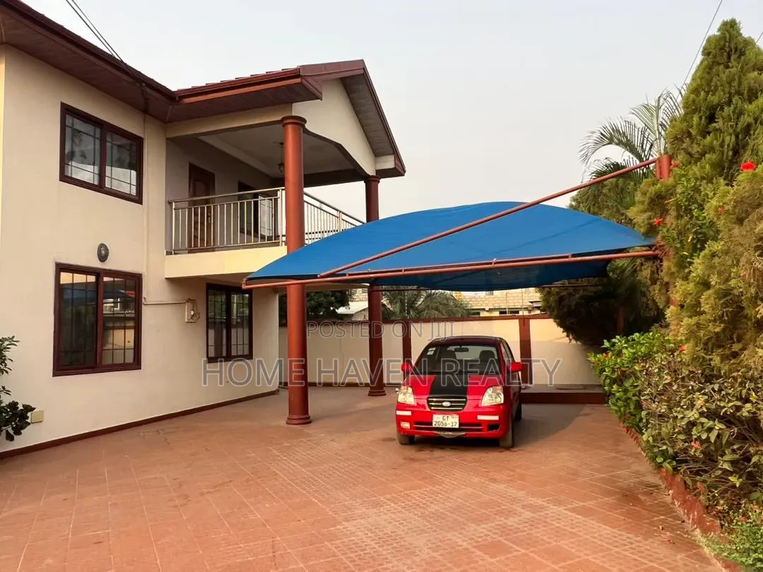 5bdrm House in Weija Scc Dvla for sale in Weija Junction