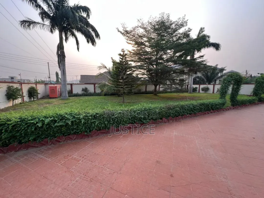 5bdrm Mansion in Scc Weija, West Hills Mall Area for sale in West Hills Mall Area