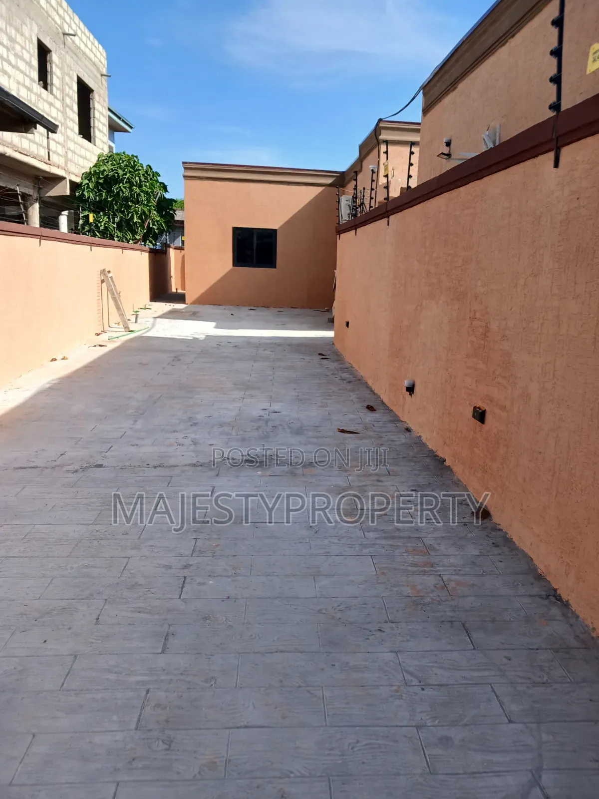 3bdrm House in Batsona, Baatsona Total for sale in Baatsona Total