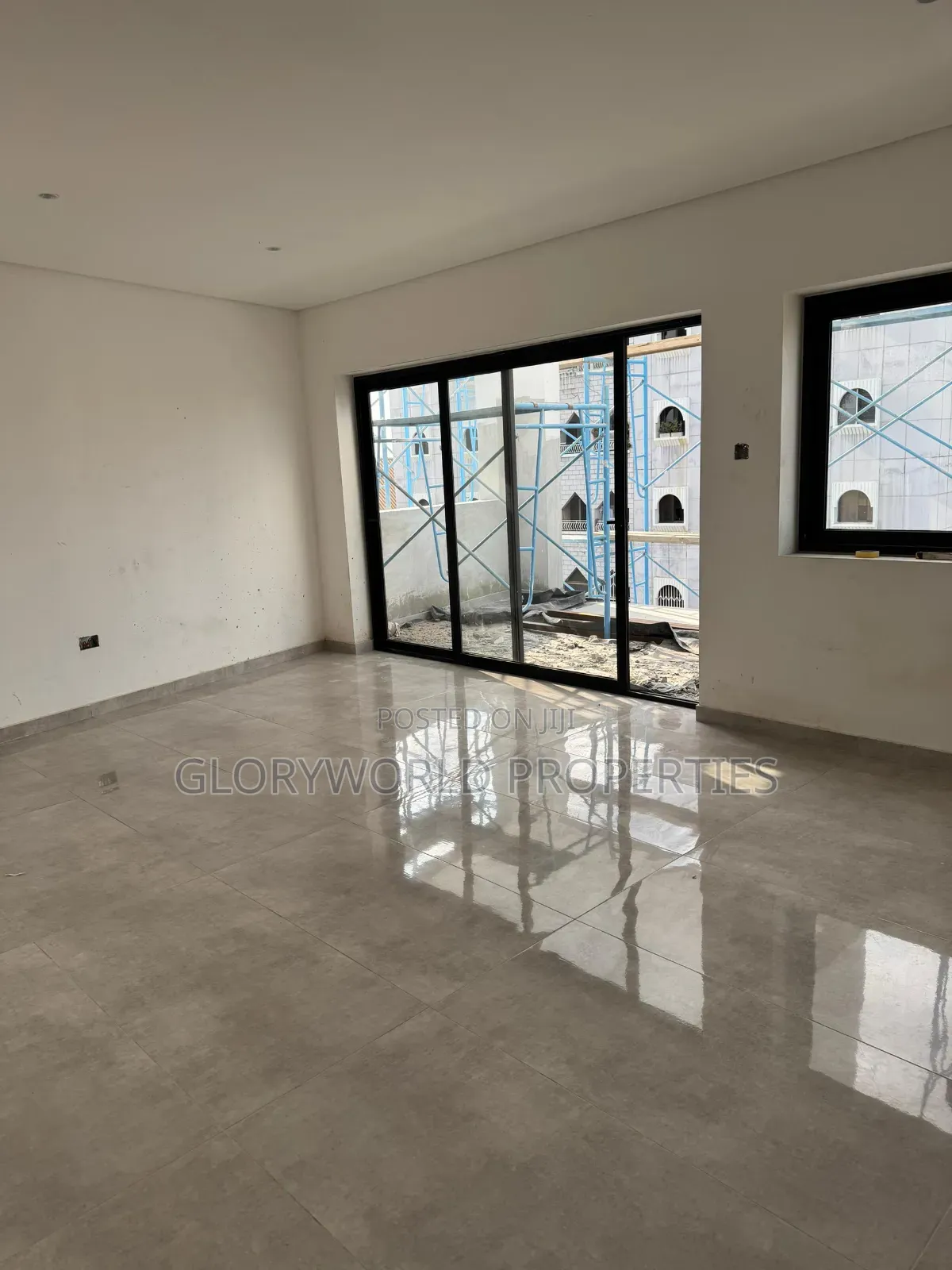 2bdrm Apartment in Dzorwulu for sale in Dzorwulu