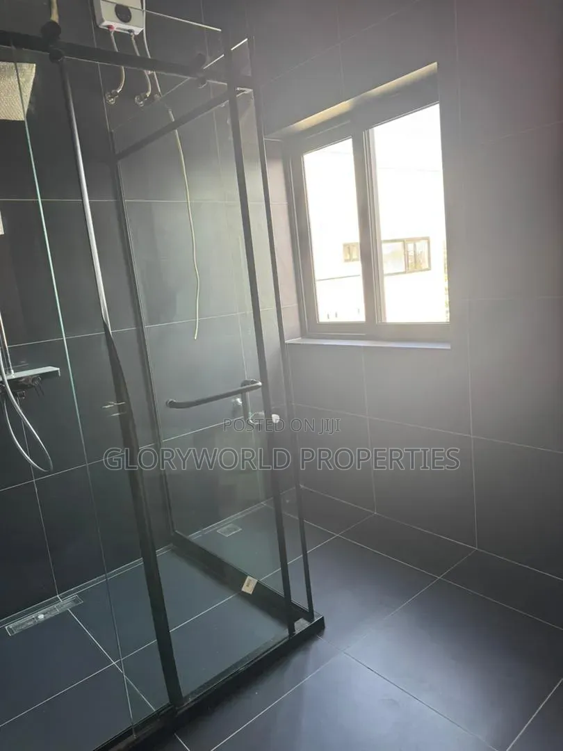 2bdrm Apartment in Dzorwulu for sale in Dzorwulu