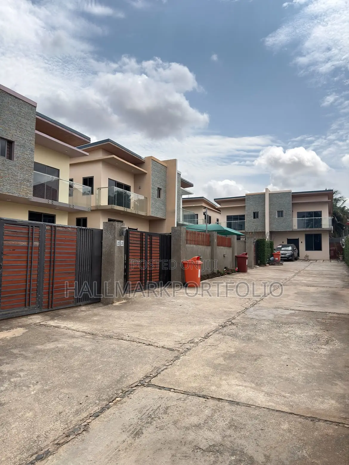 4bdrm House in North Legon for sale in North Legon