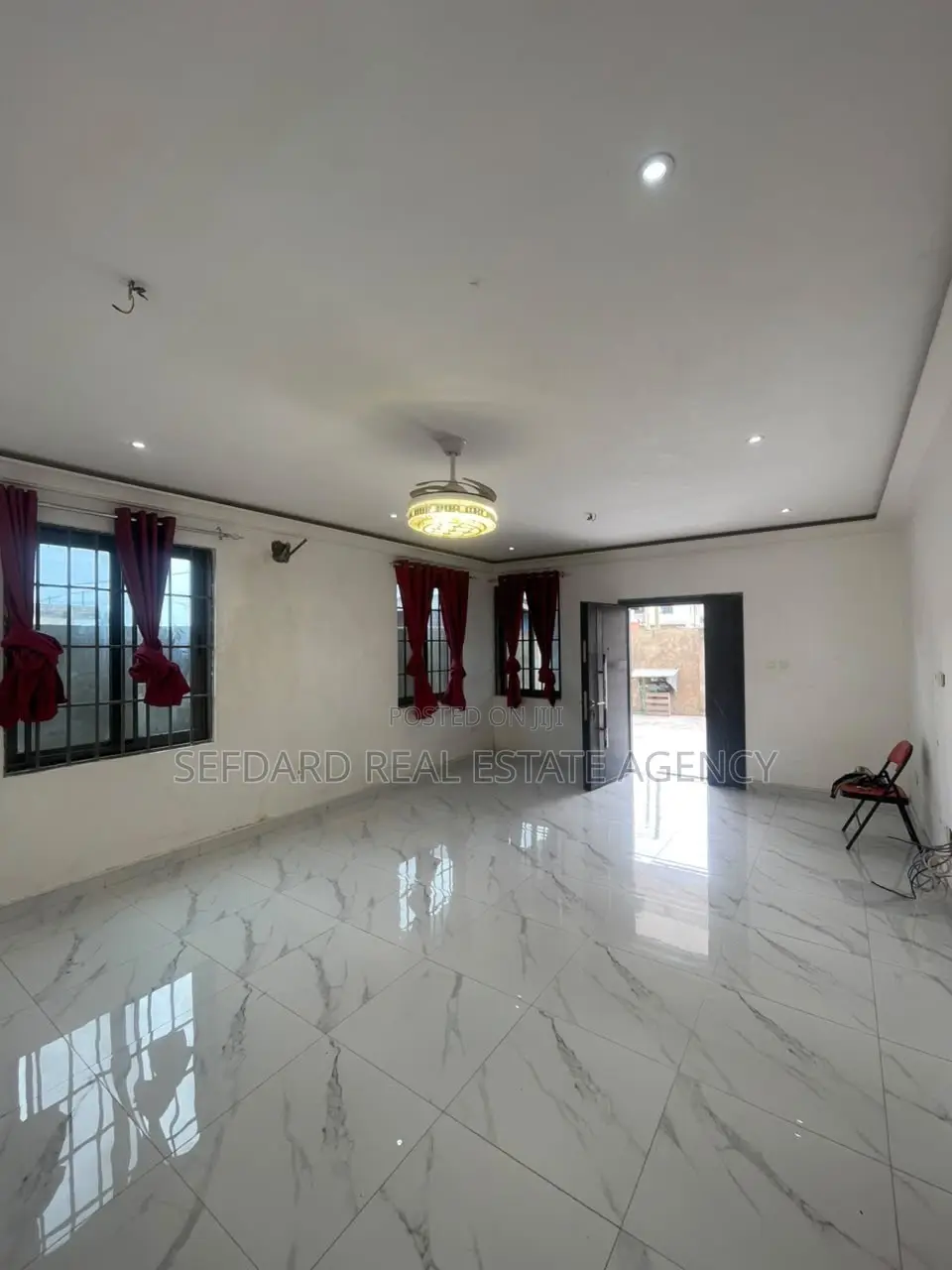 8bdrm House in Sefdard Properties, Tetegu for sale in Tetegu